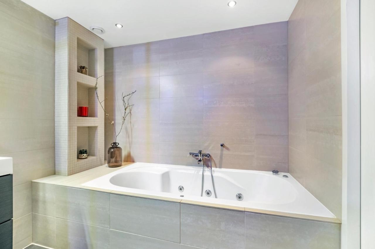 170M2 Appartment With Jacuzzi & Steam Bath In Center Of Amsterdam Esterno foto